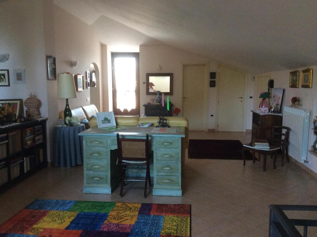 B&B Mikigio Mondavio Εξωτερικό φωτογραφία
